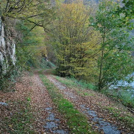 La Petite Source Флоранвиль